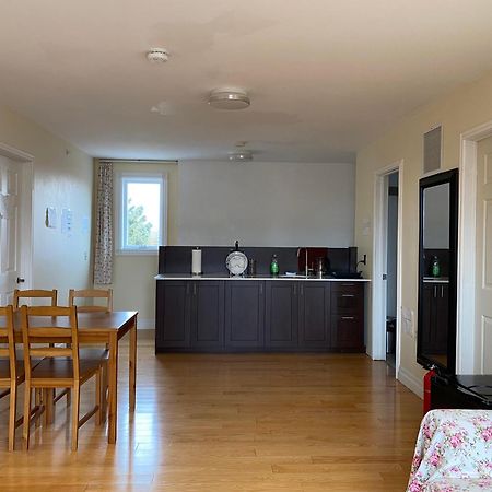 Dairy Homestay Toronto Eksteriør billede